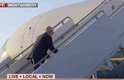 BAJDEN SE OPET SAPLEO: Stepenice za predsednika SAD postale STRAŠNIJE OD PUTINA! (VIDEO)